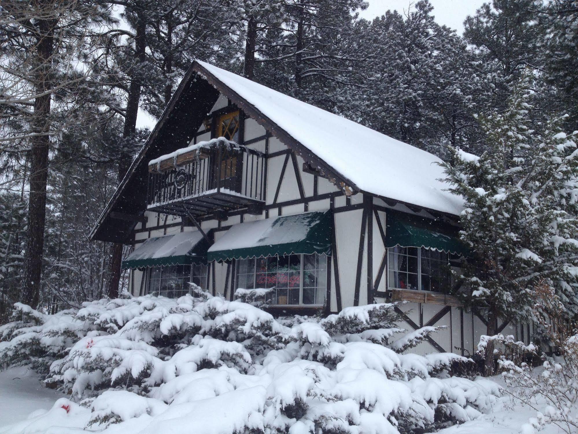 פיינטופ-לייקסייד Mountain Haven Inn מראה חיצוני תמונה